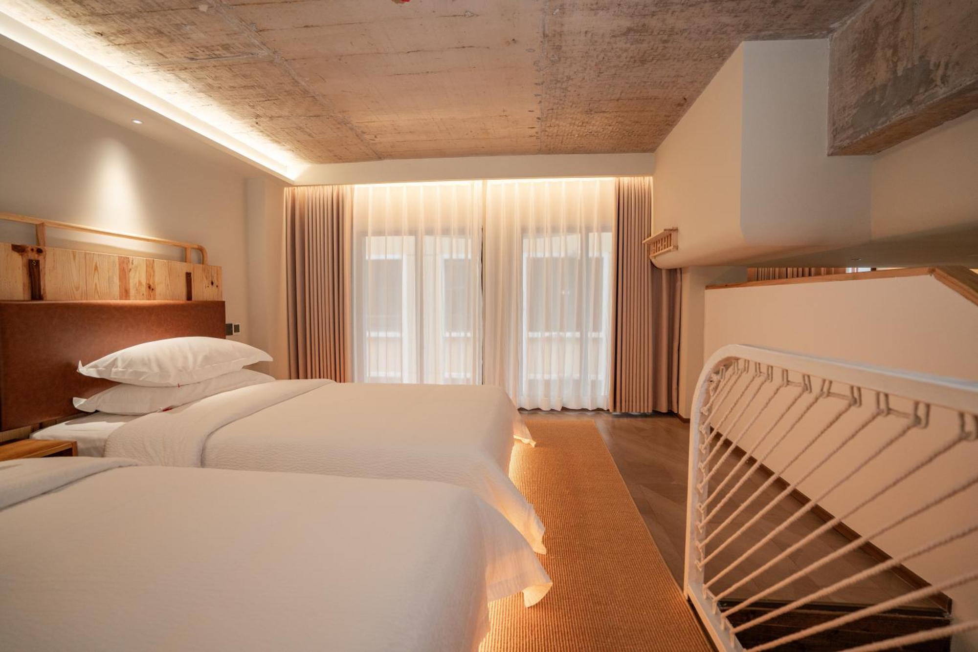 Patio Spring Holiday Inn -- Free Round Trip Pick-Up Service --Panoramic View Of Tianmen Mount Zhangjiajie Ruang foto