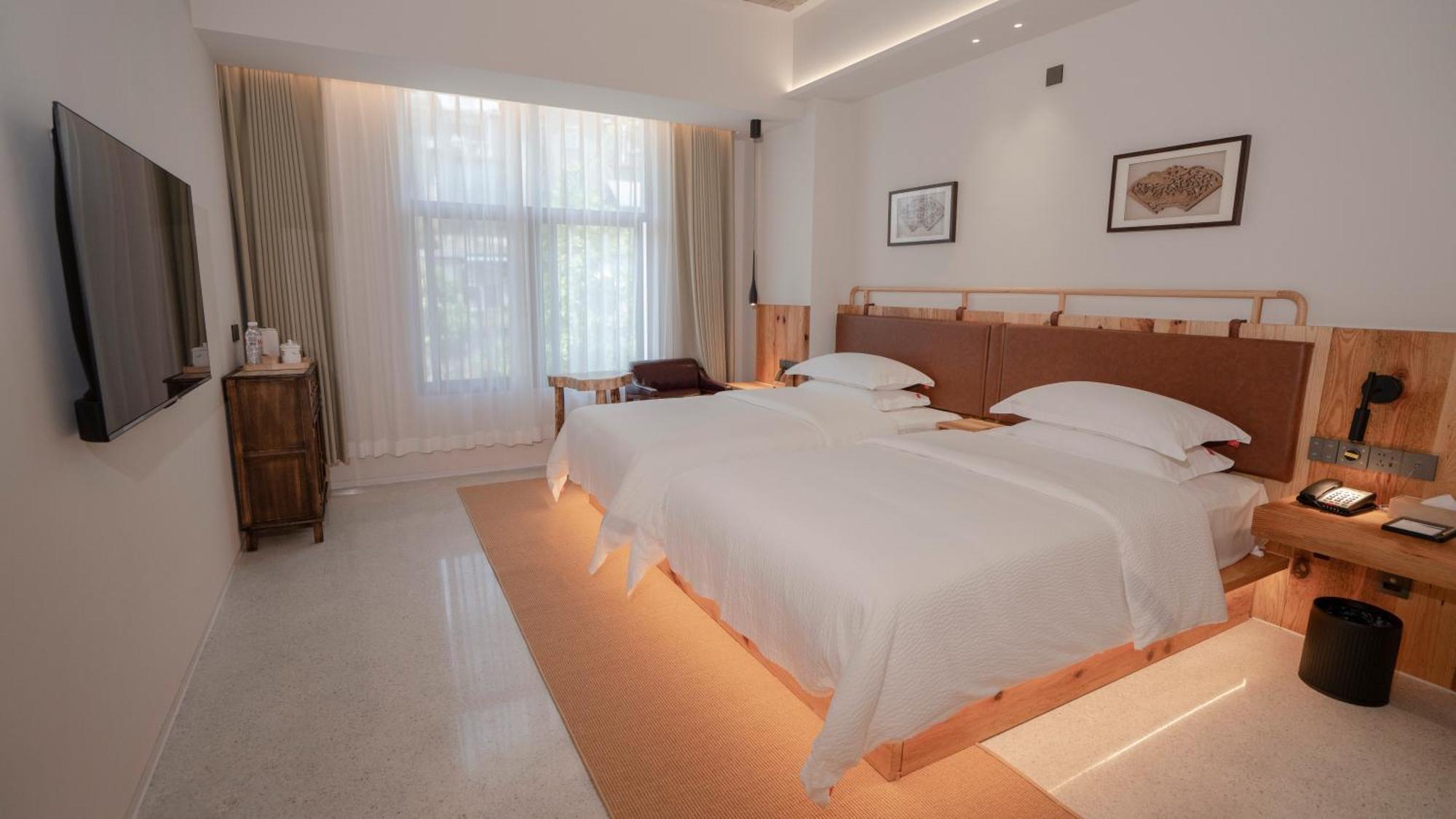 Patio Spring Holiday Inn -- Free Round Trip Pick-Up Service --Panoramic View Of Tianmen Mount Zhangjiajie Bagian luar foto
