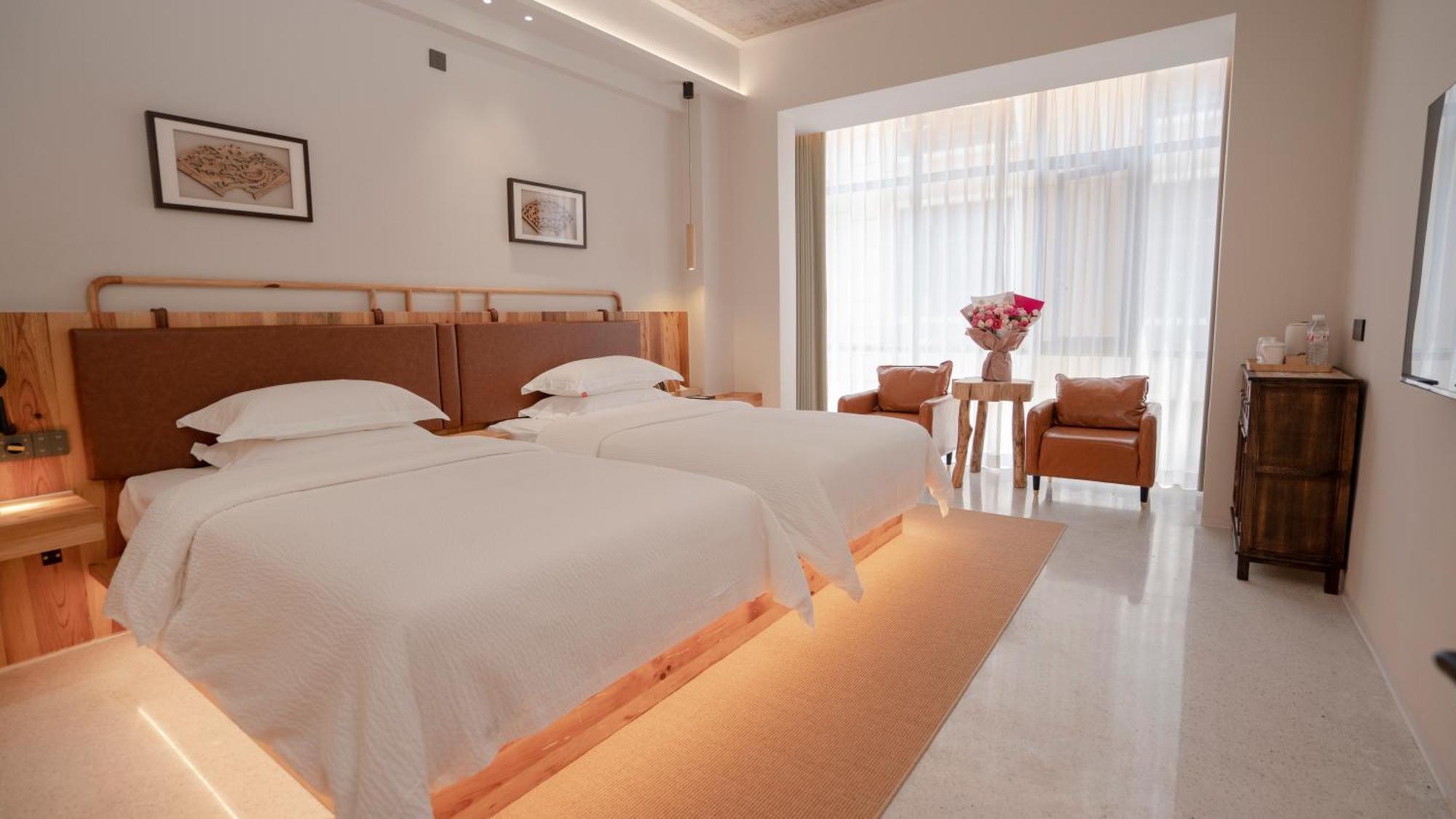 Patio Spring Holiday Inn -- Free Round Trip Pick-Up Service --Panoramic View Of Tianmen Mount Zhangjiajie Bagian luar foto