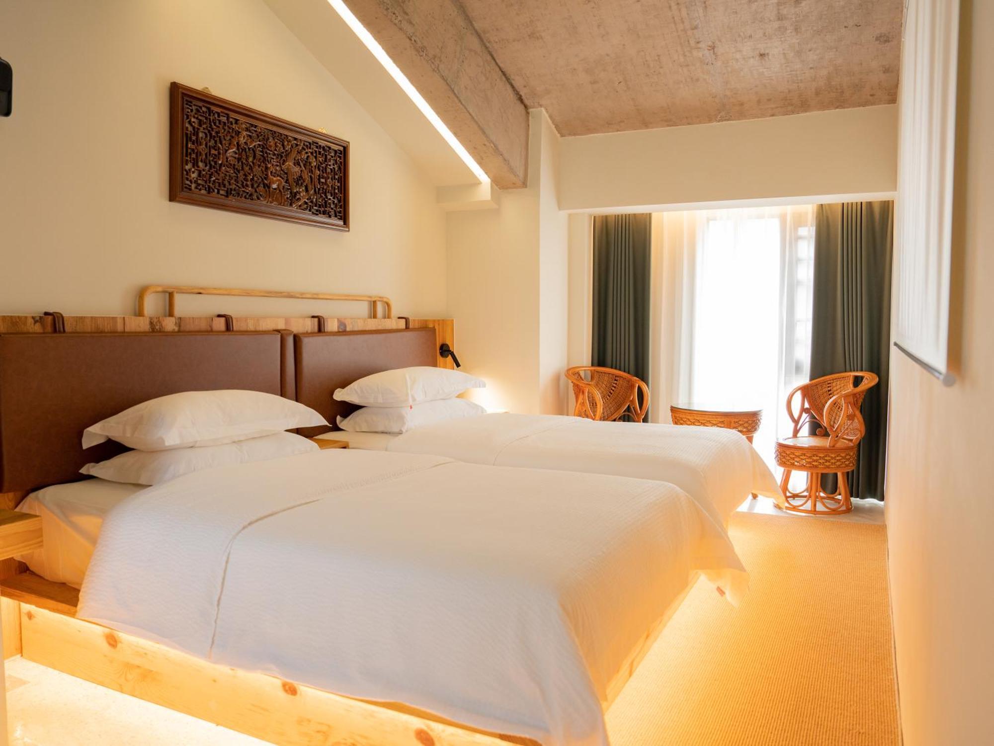 Patio Spring Holiday Inn -- Free Round Trip Pick-Up Service --Panoramic View Of Tianmen Mount Zhangjiajie Bagian luar foto